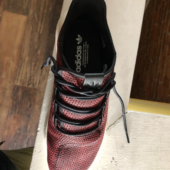 Sneaker - Picture 8 of 8